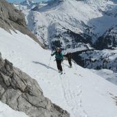 Nach Lawinenunglück in Lech: Derzeit heikle Situation in höheren Lagen