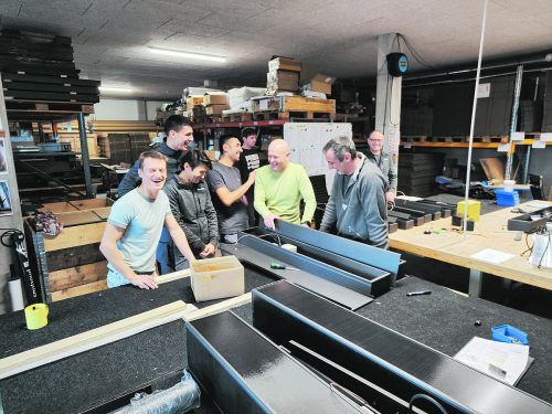 Spaß an der Arbeit ist bei Photinus Lighting Programm.  Photinus