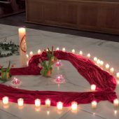 Paare zum Valentinstag im Fokus der Kirche