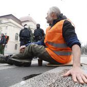 Politik in Kürze
