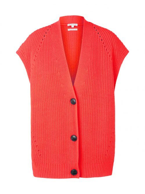 Strickweste in trendigem Orange. Gesehen bei Tom Tailor um 49,99 Euro.