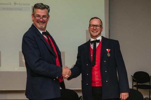Thomas Zuderell (l.) übergab die Tätigkeit des Obmanns an Alex Borg (r.). STR