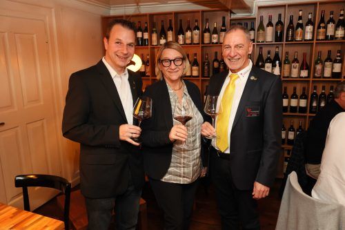 Weinhändler Marcel Böhler, Ursula Schnell und Josef Vonach.