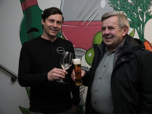 Weinhändler Michael Bachner (biba) und Brauerei-Frastanz-Obmann Lothar Gallaun.