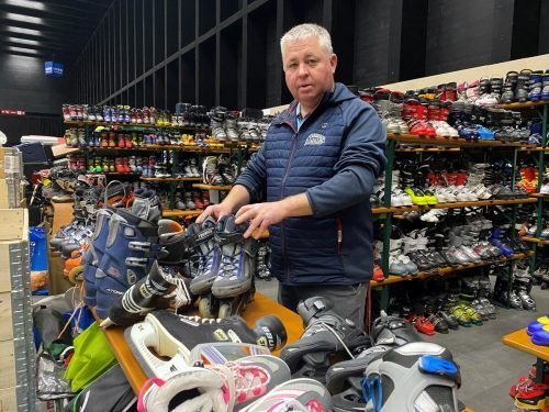 Alexander Fässler organisiert den Dornbirner Flohmarkt.  VN/PEM