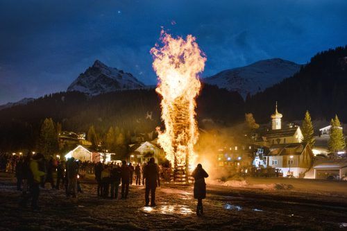 Am Wochenende gibt es etliche Funken im Montafon zu bestaunen.  S. Kothner