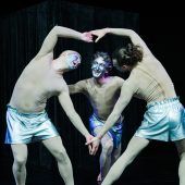 Genesis – surrealistisches Zirkustheater