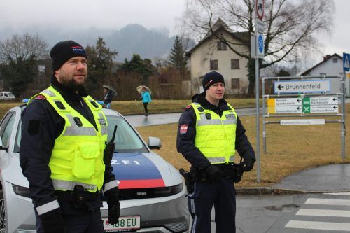 Beamte setzten das Abfahrverbot bei Bludenz und Bings durch. VN/SAH