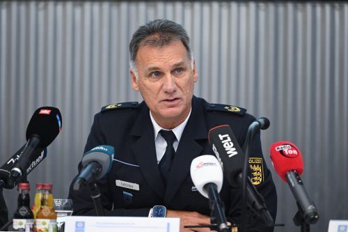 Bei einer Pressekonferenz gab die Polizei Auskunft zu den Ermittlungen. dpa