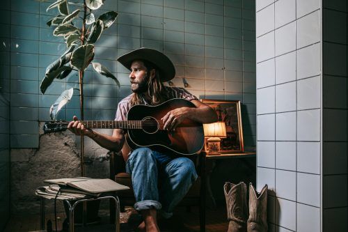 Chris Comper alias Prinz Grizzley spielt im Theater am Saumarkt auf. Veranstalter