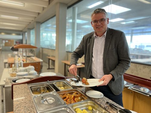 Christoph Prugger möchte seinen Schülern am BG Rebberggasse in Feldkirch weiterhin ein warmes Essen anbieten können.
