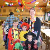 Eine Faschingsparty als Familienfest