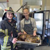 Florianijünger auf Beutetour im Fasching