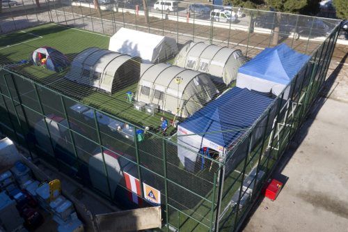 Das Basiscamp in Osmaniye stand auf einem Sportplatz.