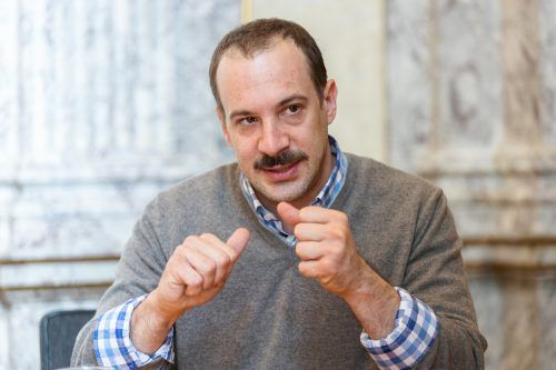 Das Burgtheater hat Florian Teichtmeister nach den Vorwürfen entlassen.  apa