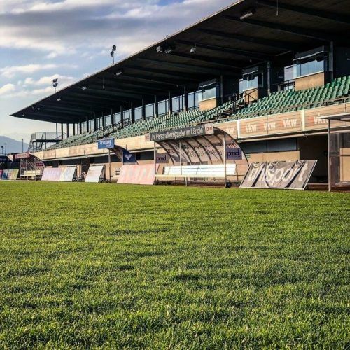 Das Geläuf im Reichshofstadion bekam keine gute Note der Bundesligakicker. SCA