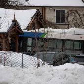 Bus kracht in Kindertagesstätte: Zwei Kinder getötet