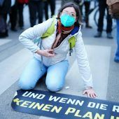Klimakleber starteten Störwelle beim Wiener Naschmarkt