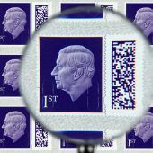 König Charles III. ziert Briefmarke