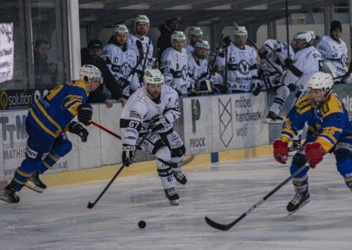 Die Emser Hockeycracks zogen mit einem Heimerfolg gegen Althofen ins ÖEL-Halbfinale ein. mima