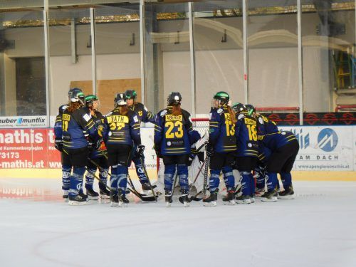 Die Hohenemser Hockeydamen gewannen ihr Testspiel gegen die Spielgemeinschaft Lindau/Lindenberg souverän mit 9:0. mima