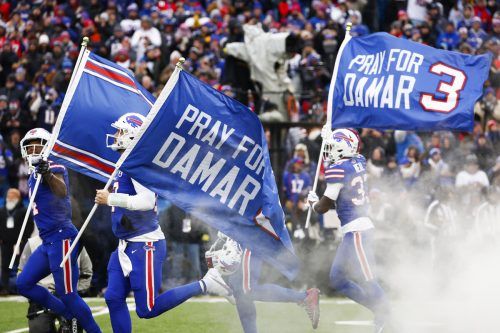 Die NFL-Show geht weiter, doch das Schicksal von Damar Hamlin ließ Niemanden in der Liga kalt. Ap