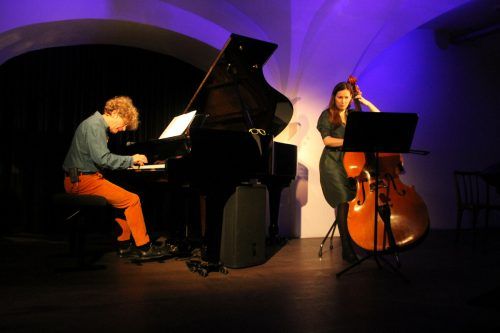 Ein Abend großer Gefühle mit „Wolken und Limonade“ im Theater am Saumarkt.  HE