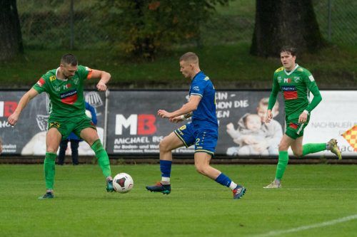 Ex-Kapitän Christoph Kobleder (links) und vier weitere Spieler pochen auf ihre Vereinbarungen mit dem FC Lauterach und wollen weiter für den Klub aus der VN.at-Eliteliga spielen. VN/Stiplovsek