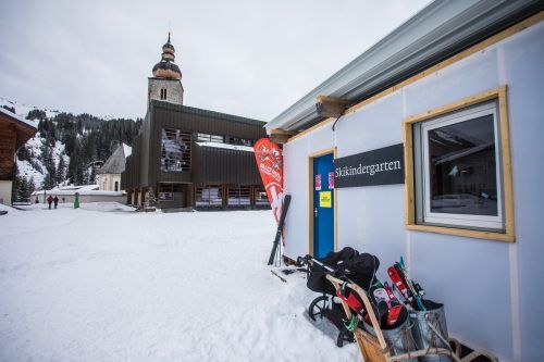 Kindereinrichtung in Lech betont intensive Zusammenarbeit mit der Polizei. VN/Steurer