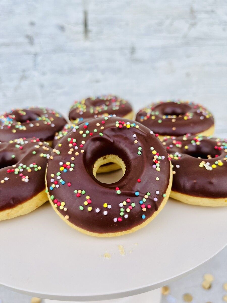 Donuts in allen Formen und für jeden Gusto verkauft Sugar Mum. AF