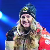 Nina Ortlieb schreibt bei WM in Meribel ein Skimärchen. »C1