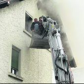 Lebensretter kam mit Baggerschaufel