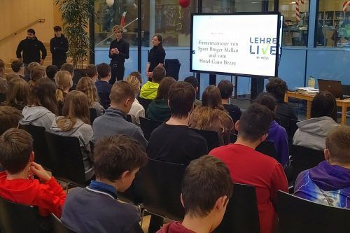 In den Wälder Mittelschulen wurde „LEHRE LIVE“ vorgestellt.  stp/2