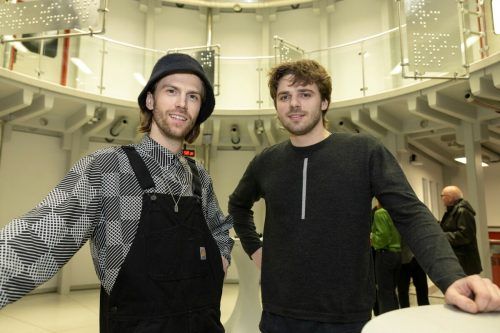 Jan Klammer und Valentin Hämmerle im Kreisverkehr des Funkhauses. FRO/MS, MF