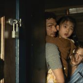 M. Night Shyamalan schockt mit  „Knock at the Cabin“
