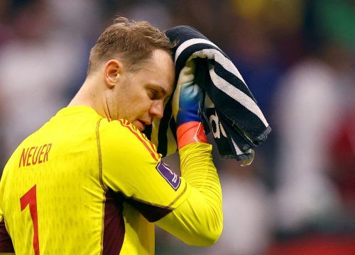 Manuel Neuer wird noch nicht das Handtuch werfen. Reuters
