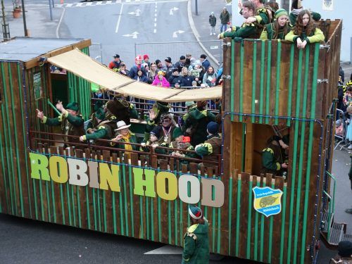 Mühlebach war mit einem imposanten Robin-Hood-Wagen vertreten. cth (5)