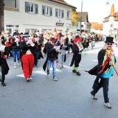 Hard am Samstag fest in Narrenhand