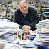 Künstler baut bewohnbare Bibliothek