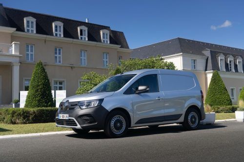 Renault Kangoo Van: Chic gemacht hat sich der zuvor rundlich glubschäugige Franzose. Höchst komfortabel wie ein Pkw ist er auch als Kastenwagen.