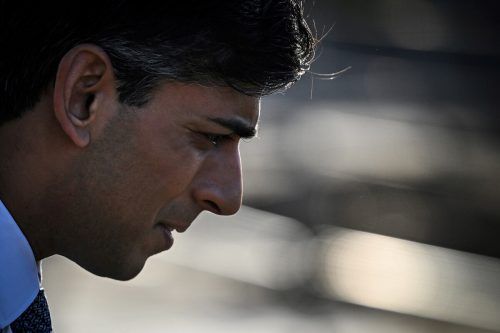 Rishi Sunak verteidigt den Brexit, schweigt aber über Probleme. Reuters