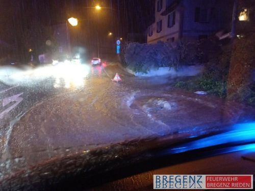 Starkregen forderte die Feuerwehr Rieden im August 2022. Feuerwehr Bregenz-Rieden