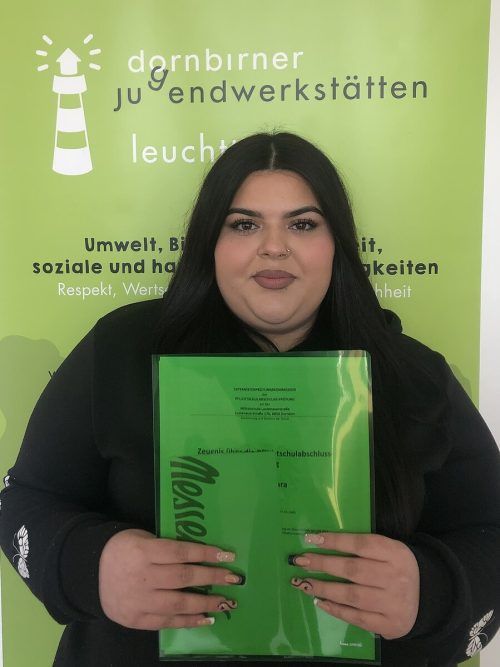 Tamara Ibric freute sich, dass sich der Aufwand gelohnt hat und sie nun ihre Träume verwirklichen kann.  cth/3