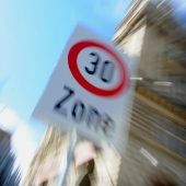 Rückenwind für Tempolimit 100
