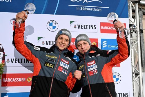 Yannick Müller (l.) und Armin Frauscher bekamen die kleine Kugel für den dritten Rang im Sprint-Weltcup. Dietmar Reker