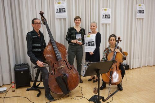Andreas Amann, Autorin Marlene Kilga, Bibliotheksleiterin Birgit Brunner-Gohm und Yenisey Rodriguez. BI