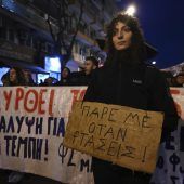 Nach Zugunglück in Griechenland weitere Proteste und Streiks
