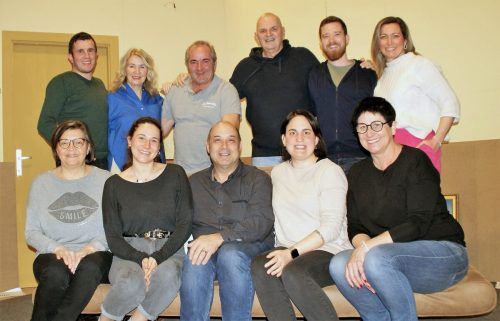 Das elfköpfige Team haucht der Theaterkultur in Buch wieder ordentlich Leben ein. MST/3