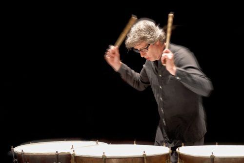 Der gebürtige Tiroler Charlie Fischer spielt in Ensembles von Barock über Jazz bis zu experimenteller und improvisierter Musik.  Werner Kmetitsch