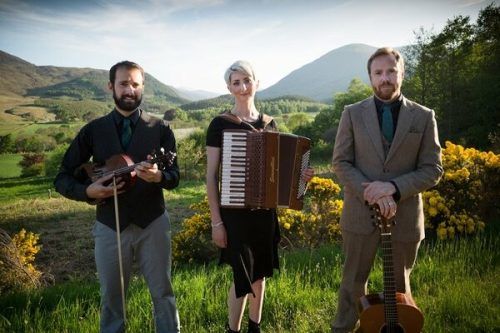 Die Cairngorm Ceilidh Band gehört zur Crème de la Crème der schottischen Folkszene . Band
